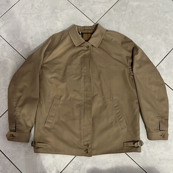Burberry woman jacket full zip front